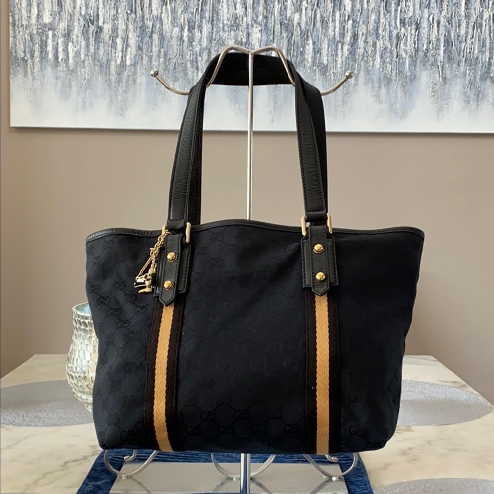 🎊SALE🎊💎✨Authentic Gucci black tote ✨💎
